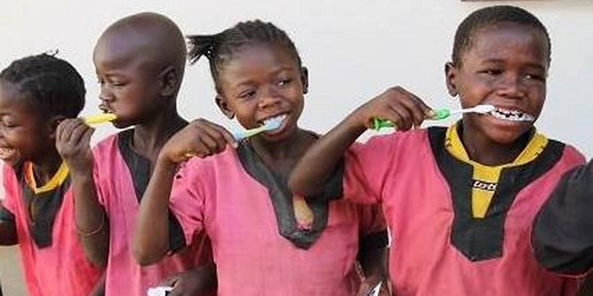 Szczoteczki do zębów już raz ucieszyły dzieci w Afryce