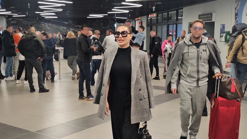 Ceca Ražnatović na aerodromu