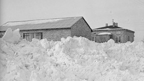 Ten niebezpieczny układ pogodowy może sparaliżować cały kraj. Długotrwałe mrozy, intensywne śnieżyce - to realne zagrożenie