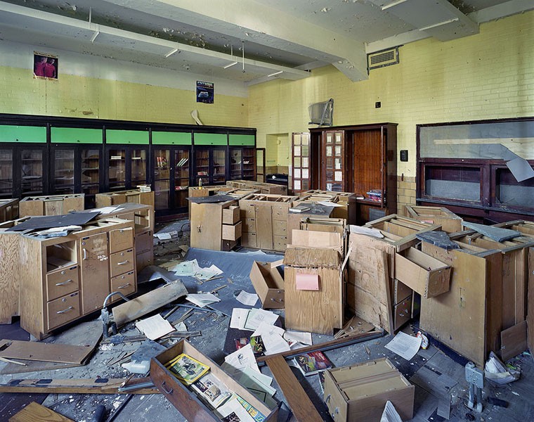 THE RUINS OF DETROIT FOT. YVES MARCHAND &amp; ROMAIN MEFFRE