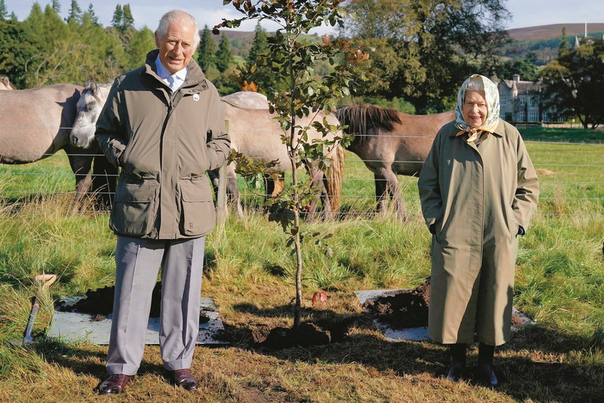 Swoją organiczną żywność Karol zaczął sprzedawać w 1990 r. pod marką Duchy Originals. Początkowo nie radziła ona sobie zbyt dobrze, jednak to się zmieniło, gdy nastał boom na produkty eko.