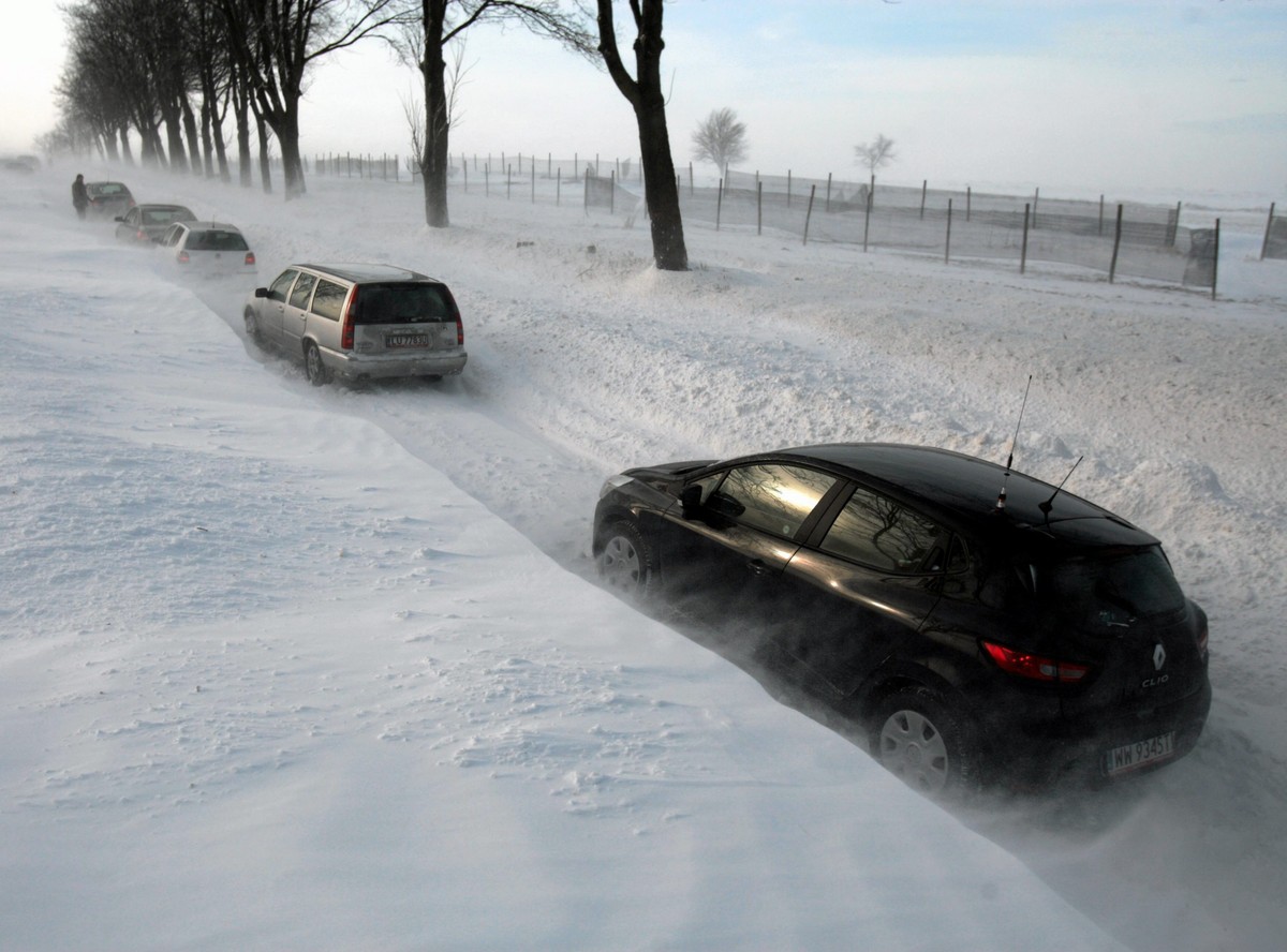 Zima atakuje. Droga wojewódzka Lublin-Biłgoraj