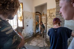 "Woda opadła, ale pozostał strach". Relacje Polek w obliczu żywiołu w Emilii-Romanii