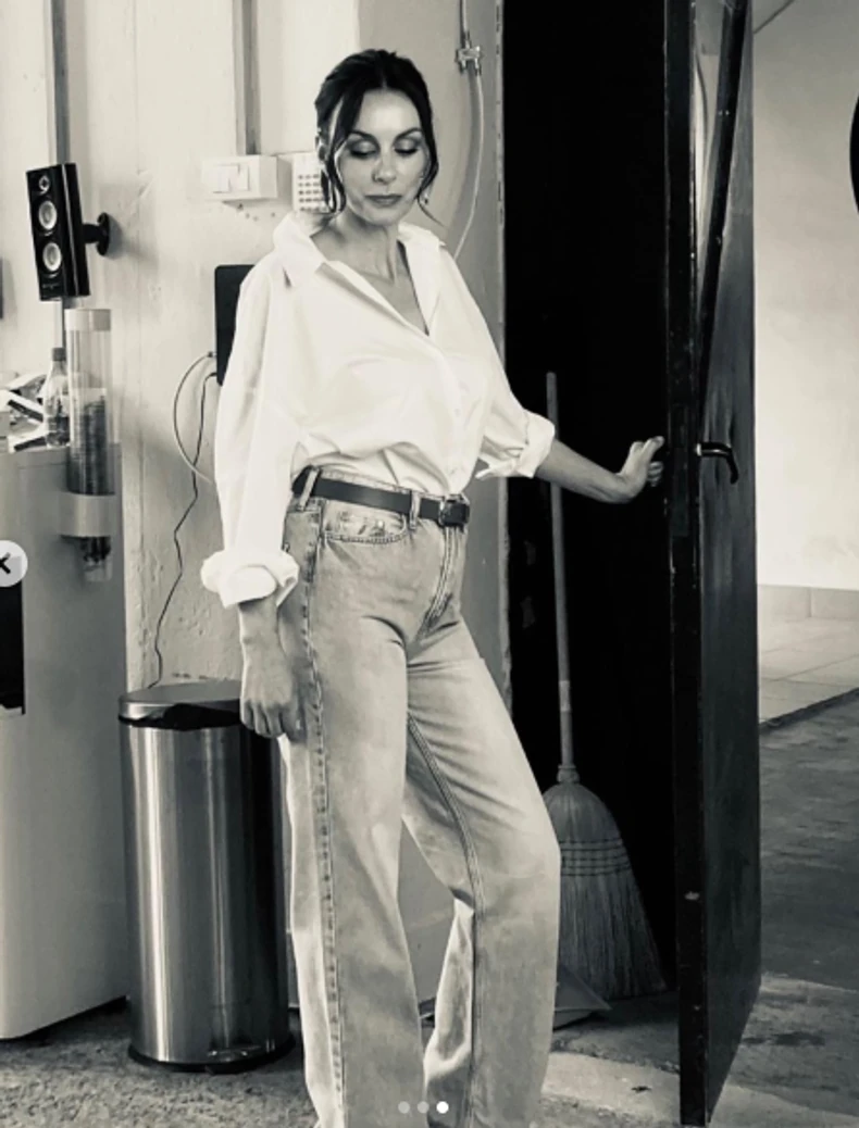 Sloboda Mićalović u farmerkama