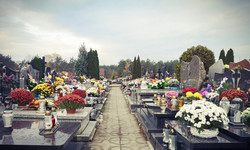 Nowe przepisy pogrzebowe. Może być problem z pochówkiem w grobie rodzinnym