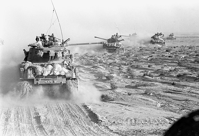 Wojna sześciodniowa, czerwiec 1967 r. Izraelskie czołgi atakują egipski Synaj