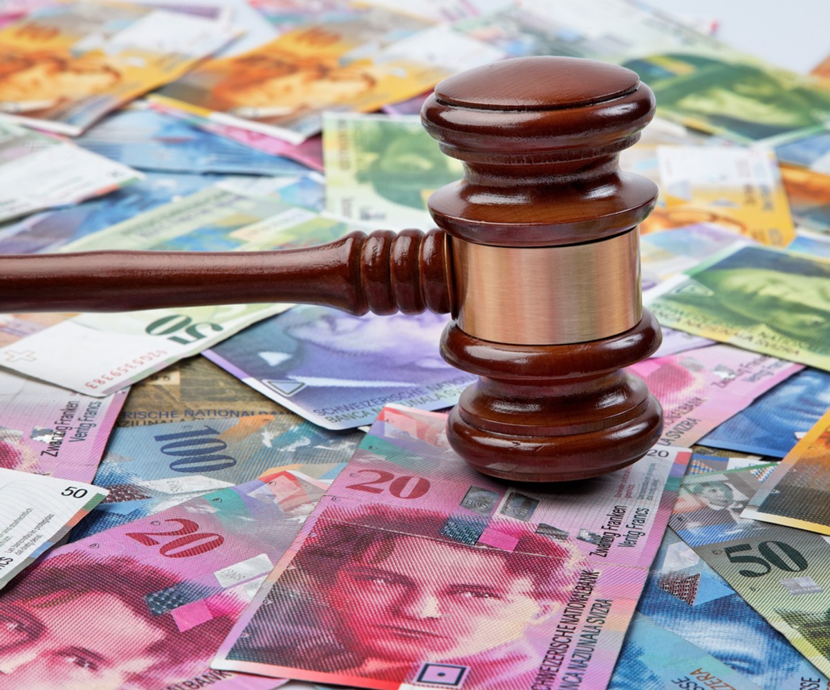 Rok po wyroku TSUE: O (nie)możliwości uzupełnienia przez sąd umowy kredytu frankowego