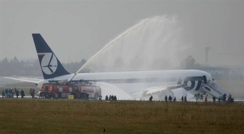 Komorowski leciał boeingiem, który awaryjnie lądował