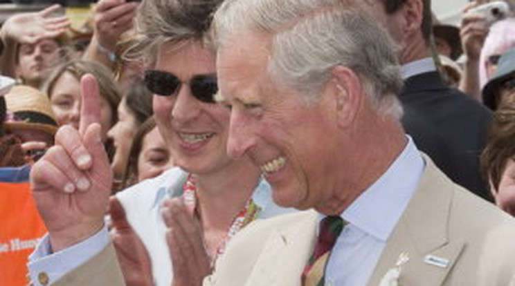 Károly hercegre 61 évesen jött rá a fesztiválozás?