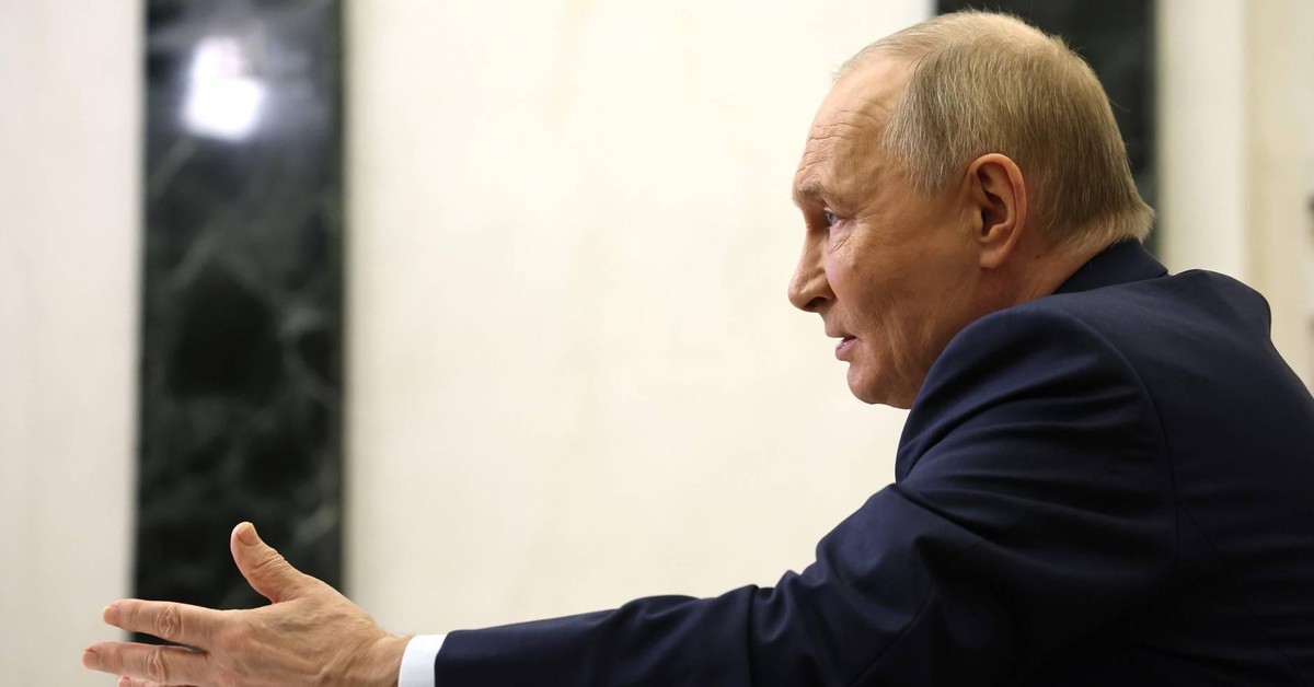 W Rosji coś pękło. Ludzie masowo wypłacają pieniądze, tego nie było od lat 2000.