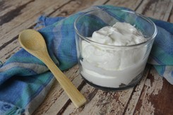 Ma dużo białka i mało kalorii. Zastąp nim jogurt naturalny i skyr