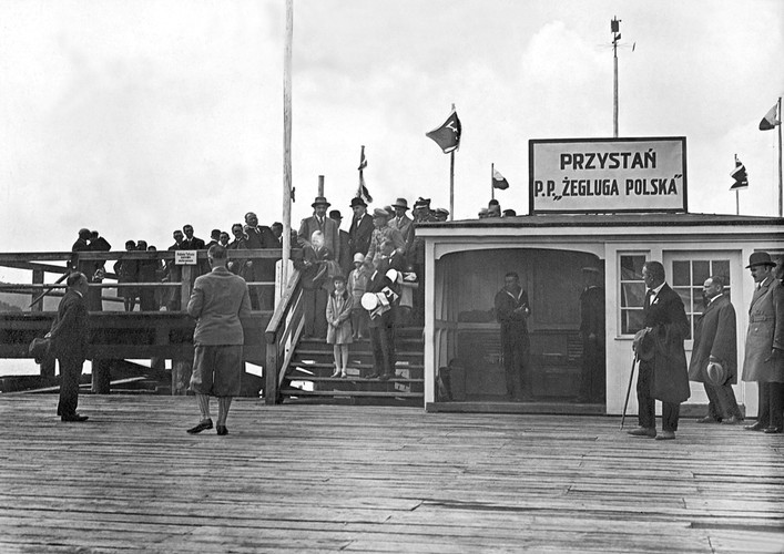 Gdynia. Przestrzeń Państwowego Przedsiębiorstwa ,,Żegluga Polska”  / 'Przedwojenne Wybrzeże. Najpiękniejsze fotografie'