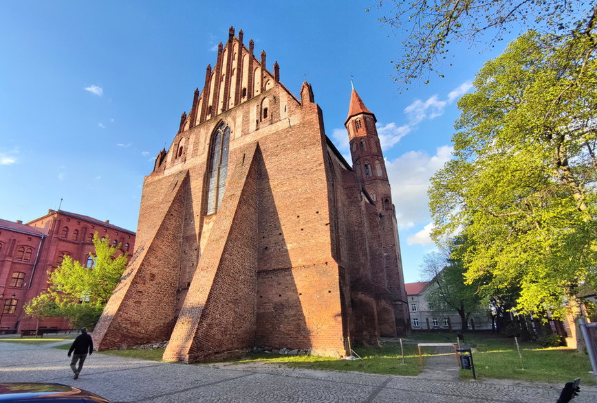 Chełmno, Miasto Zakochanych, kościół Rzymskokatolicki pw. Św. Jakuba Starszego i Św. Mikołaja