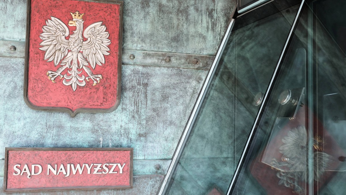 Pytania prejudycjalne do TSUE sformułowane przez Sąd Najwyższy zostaną wysłane do Luksemburga prawdopodobnie w najbliższy poniedziałek - oświadczył Krzysztof Michałowski z zespołu prasowego SN.