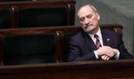 Macierewicz znów szokuje. Mówi o zasadzce w Smoleńsku. Sikorski kpi