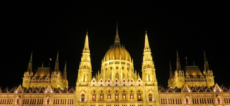 Opozycja zgłosiła wniosek umożliwiający areszt Putina. Jak zagłosował Fidesz?