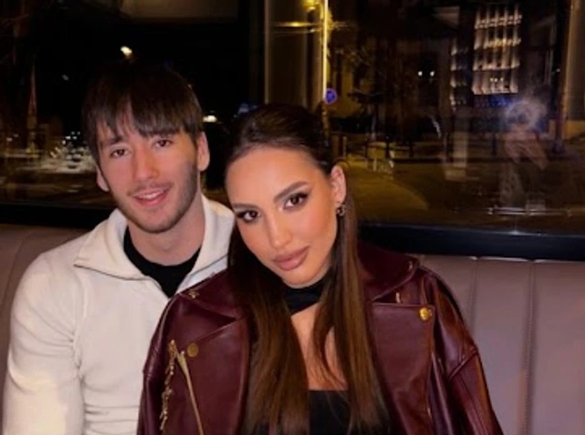 Kan Džinović sa devojkom