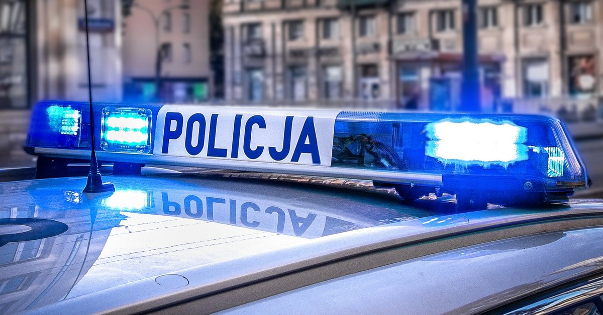 Sześcioletni chłopiec spędził noc w samochodzie. Ojciec bawił się na dyskotece