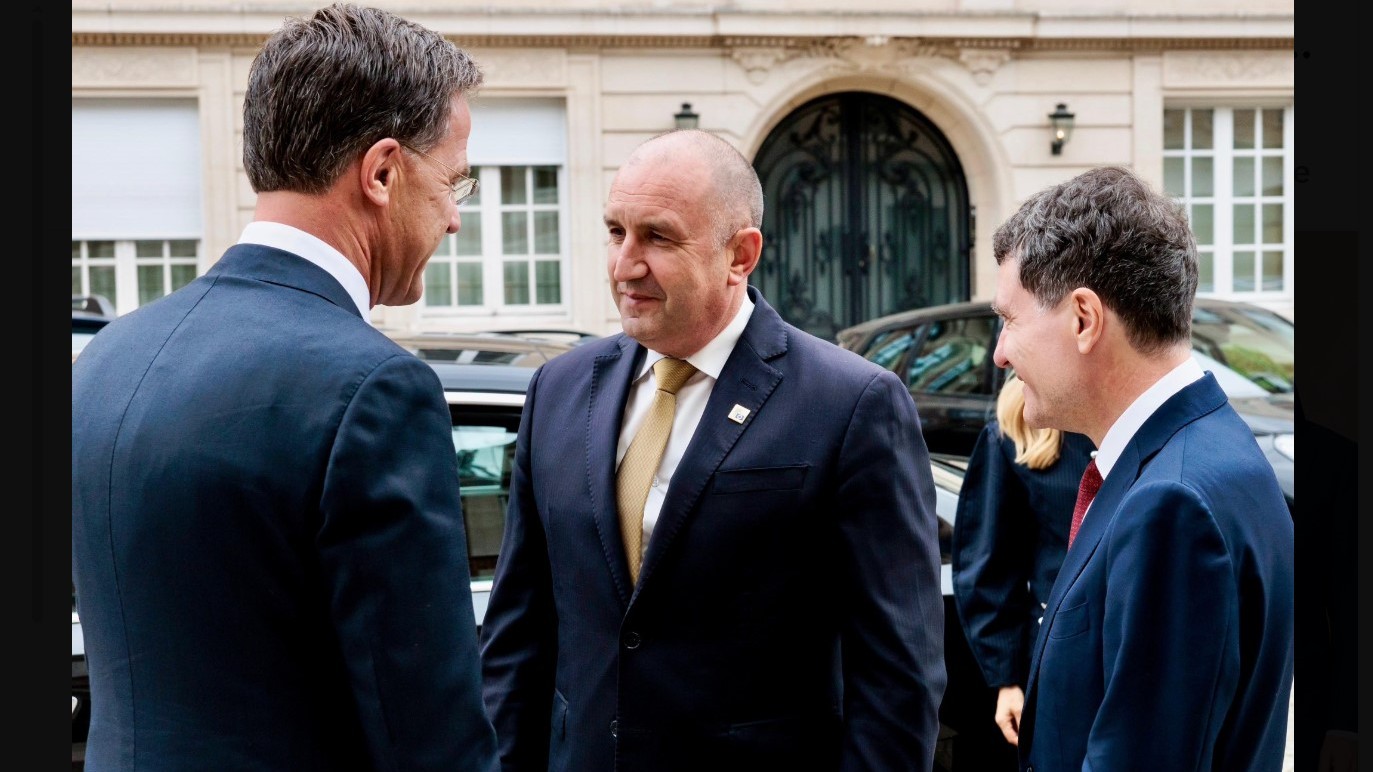 Întâlnire trilaterală între Nicușor Dan, secretarul general al NATO și premierul Bulgariei în legătură cu ultimele incidente cu drone din Marea Neagră