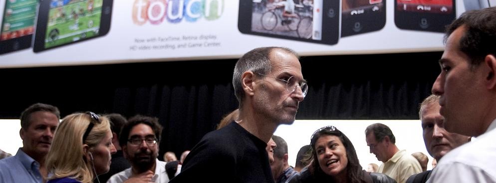 Steve Jobs, CEO Apple Inc, przemawia do przedstawicieli mediów podczas prezentacji produktu Apple w San Francisco, Kalifornia, USA