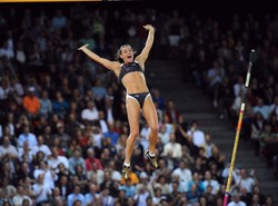 Isinbajewa zaczęła sezon od wygranej w rodzinnym mieście