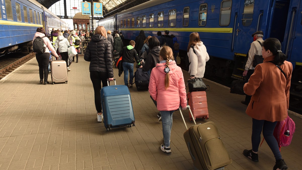 Chęć pomocy Ukrainie i Ukraińcom nieco stygnie. Widać to w badaniach