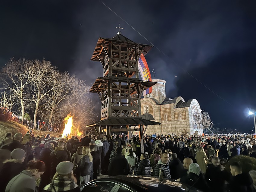 Na stotine vernika na ustaničkom Ljubiću