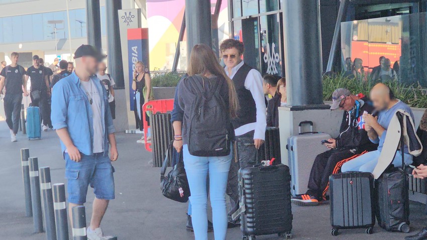 Goran Bregović na aerodromu