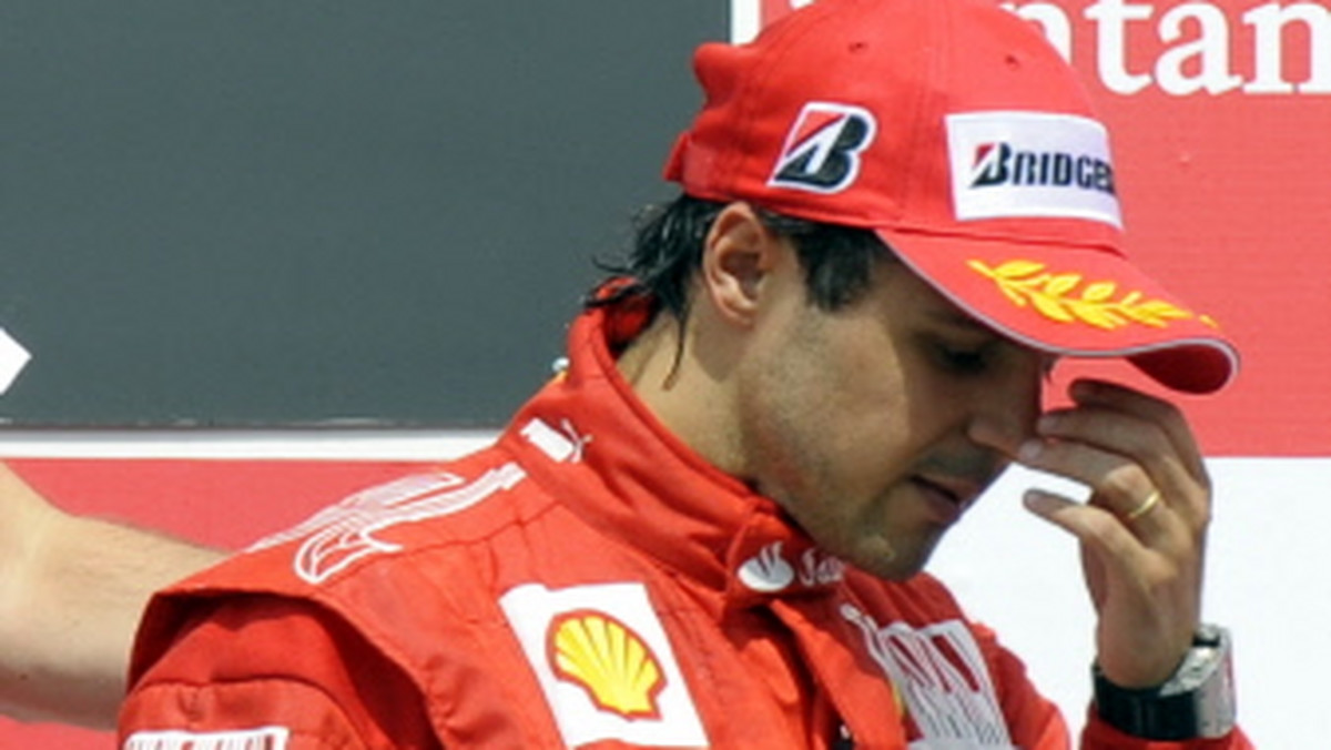 Felipe Massa nie poniesie żadnej kary za to, że ruszył do wyścigu o GP Belgii spoza swojego pola startowego - poinformował sport.co.uk. Brazylijczyk według świadków był wysunięty nieco przed swoje pole.