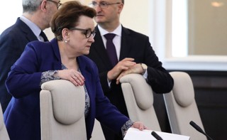 Zalewska: Kończymy pisać ustawę, która zagwarantuje nauczycielom podwyżki