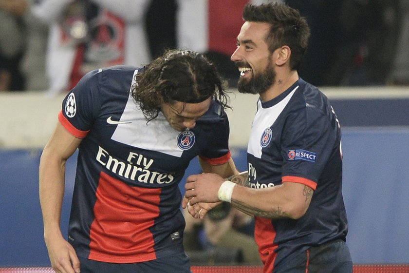 Cavani i Lavezzi przesadzili. Spóźnili si z powrotem do treningów i zostali ukarani!