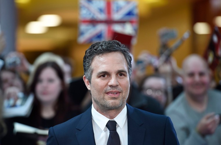 Mark Ruffalo na premierze filmu 'Avengers: Czas Ultrona' w Londynie
