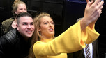 Blake Lively cała na żółto w programie "Good Morning America"