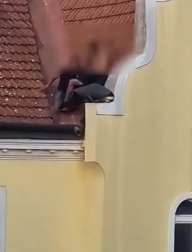 Dvojica zlodejov kradla priamo počas bieleho dňa.