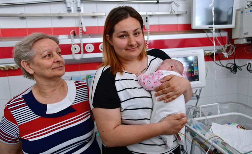 MAŁA LILIANNA WYCHODZI ZE SZPITALA