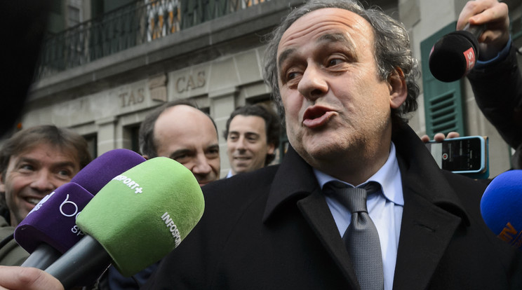 Michel Platini szerint nem esne egyenlő elbírálás alá a többi jelölttel / Fotó: AFP