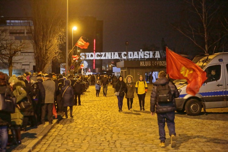 Gdańszczanie żegnają swojego prezydenta