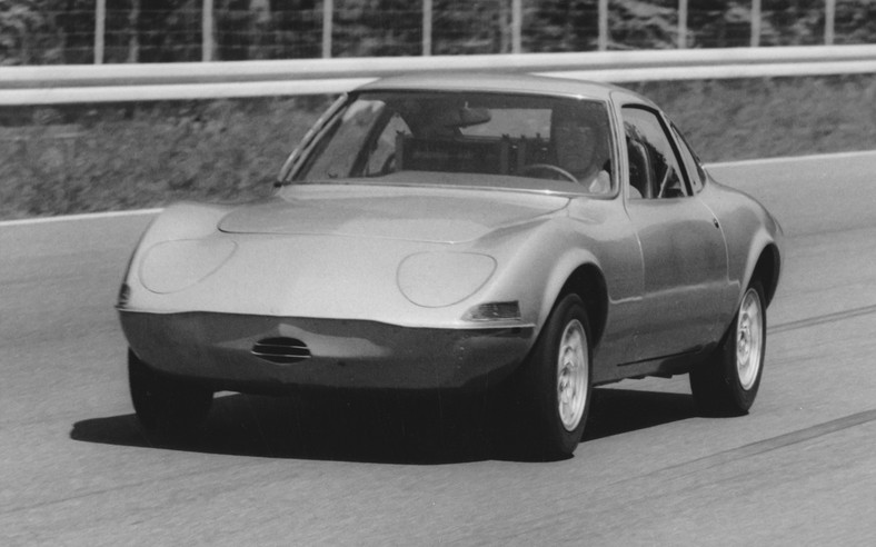 Opel GT w wersji elektrycznej – 50-lecie rekordów