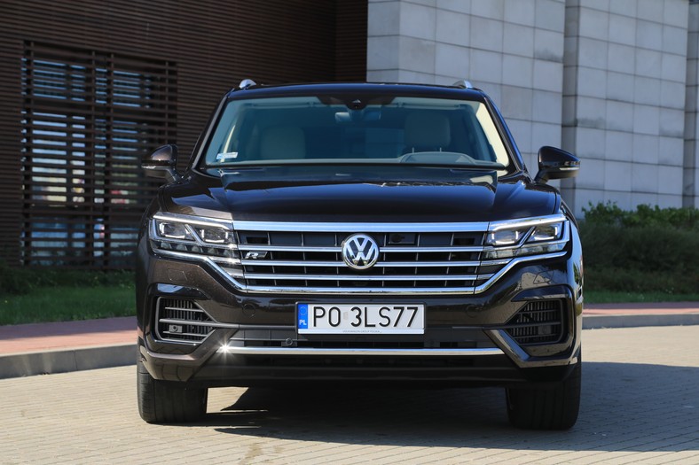 Volkswagen Touareg V8