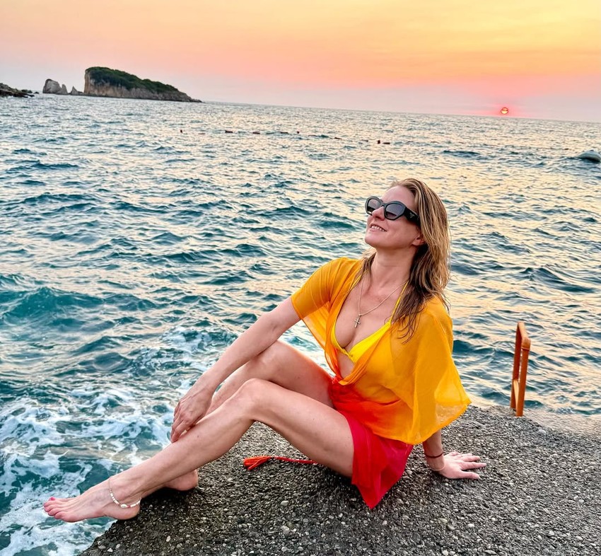 Ana Sakić u kupaćem