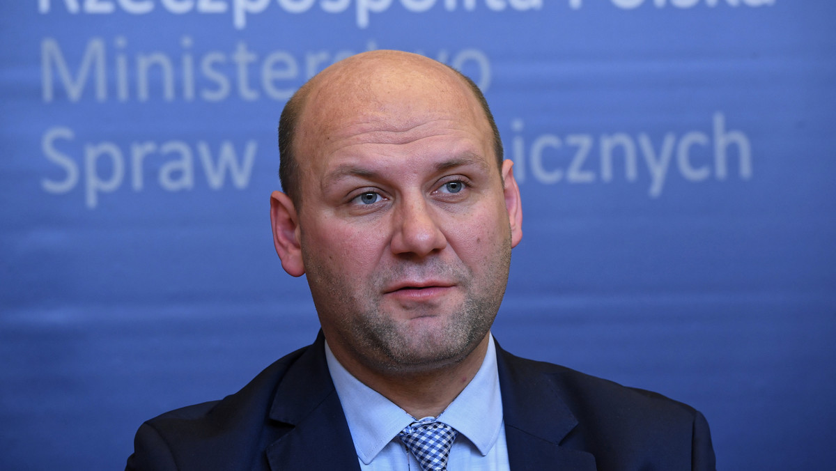 Aktywność Ludmiły Kozłowskiej i Fundacji Otwarty Dialog wpisuje się w rosyjskie działania o charakterze hybrydowym; w ich ramach Kreml dąży do destabilizacji funkcjonowania państwa - mówił na czwartkowym posiedzeniu sejmowej komisji ds. UE wiceszef MSZ Szymon Szynkowski vel Sęk.