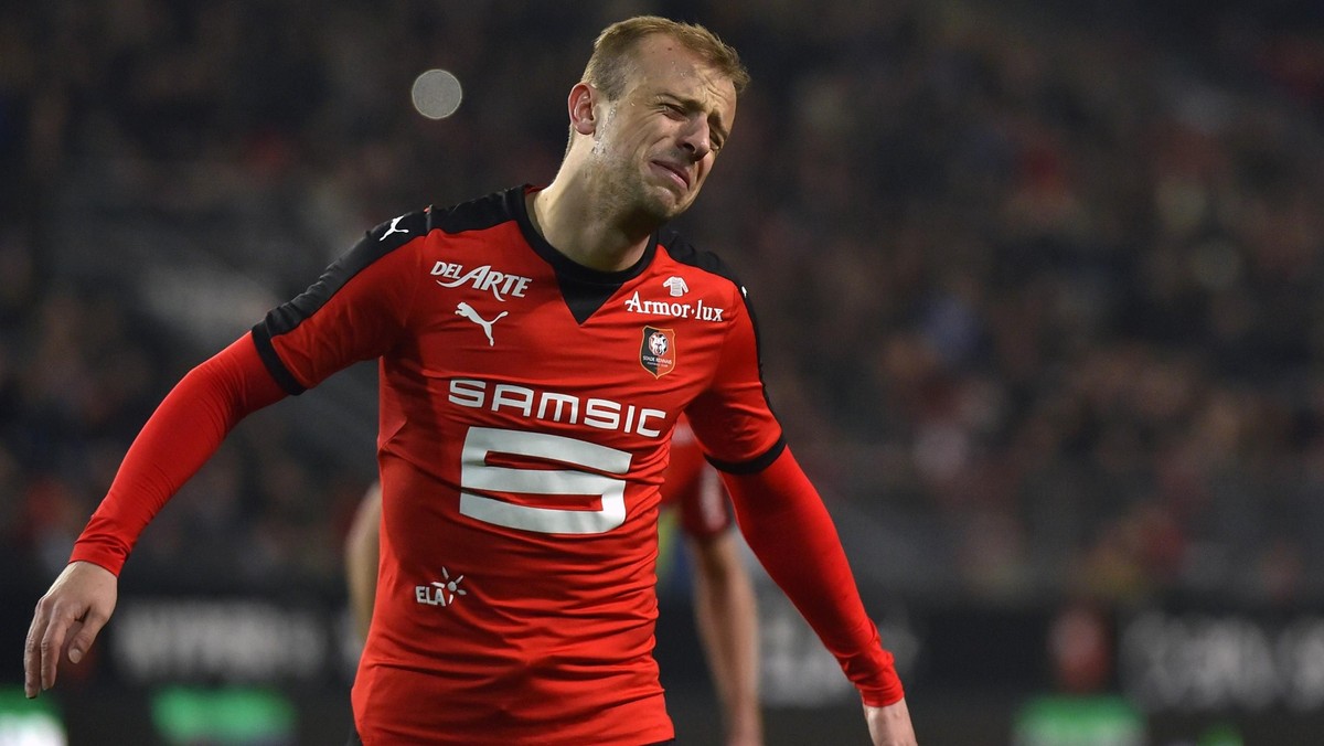 Sobotni wieczór nie był udany dla polskich piłkarzy w Ligue 1. Stade Rennes przegrało niespodziewanie na własnym boisku 1:2 z Bastią, a Kamil Grosicki pojawił się na murawie w 56. minucie. Cały mecz w drużynie Girondins Bordeaux rozegrał Igor Lewczuk, a Żyrondyści ulegli na wyjeździe Montpellier aż 0:4.