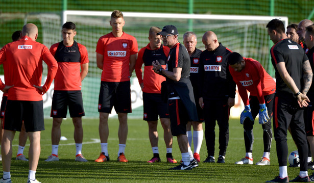 Euro 2016: Nawałka poda dziś ostateczną kadrę na ME we Francji. Wcześniej piłkarze spotkają się z prezydentem Andrzejem Dudą