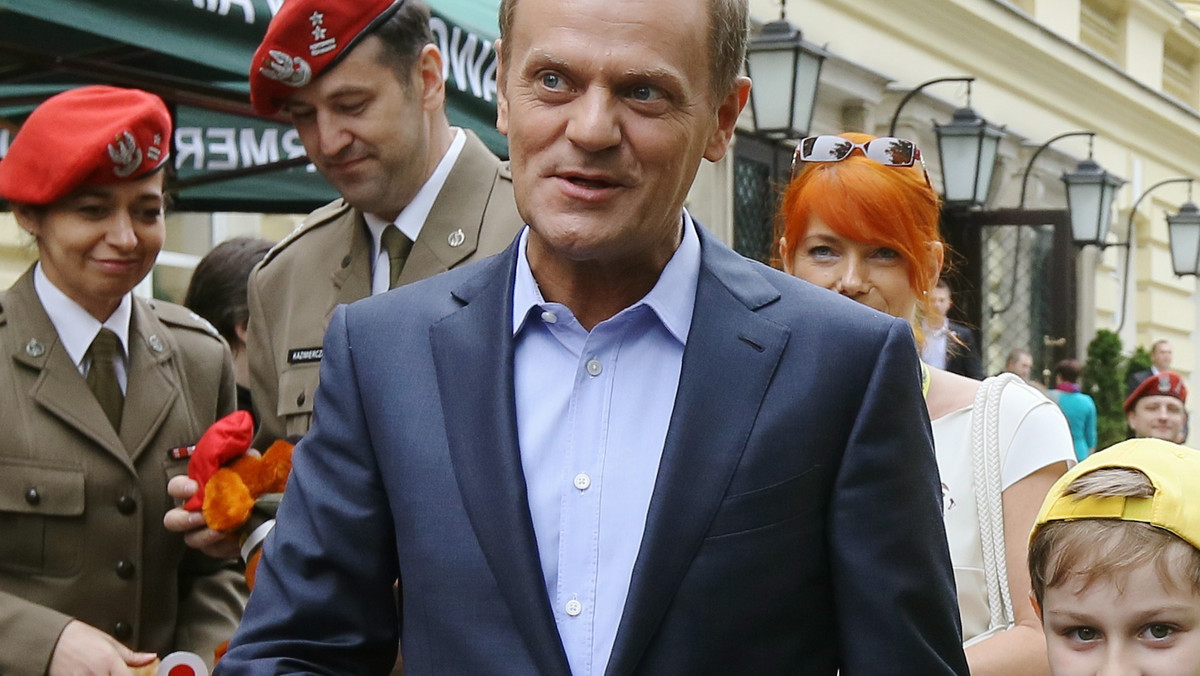 Donald Tusk od równo 10 lat jest szefem Platformy Obywatelskiej. Polski premier był też bohaterem obszernego artykułu w niemieckiej prasie. M.in. o jego problemach czytamy w dzienniku "Sueddeutsche Zeitung".