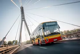 Tajemniczy autobus na ulicach Warszawy. Sprawdzą go pasażerowie