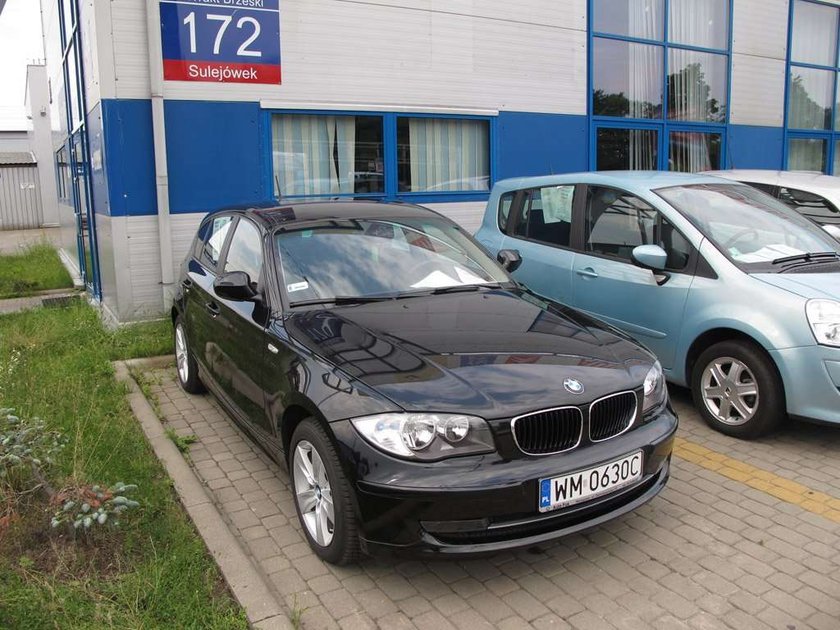 Szukamy auta z ogloszenia. Czy trudno znaleźć dobre BMW?