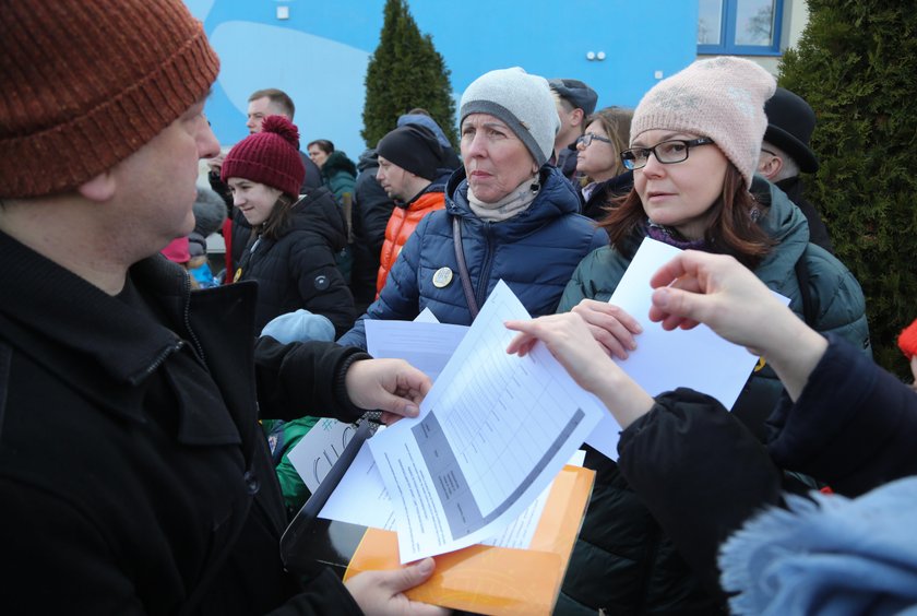 Mieszkańcy Zacisza nie odpuszczają politykom!