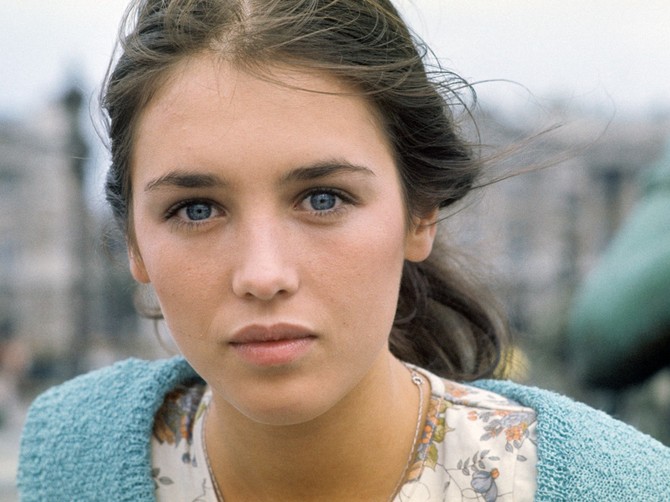 Izabel Ađani