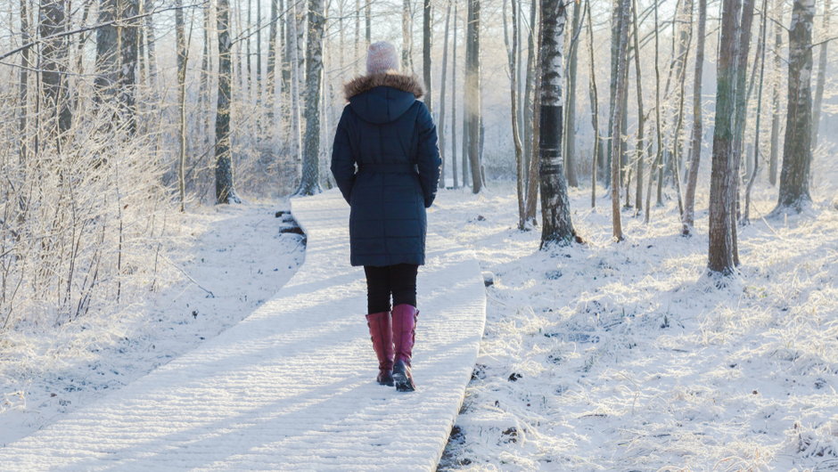 Cały rok, niezależnie od temperatury i pogody, powinniśmy pamiętać o regularnym przebywaniu na powietrzu.