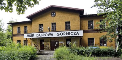 Kolejarze biorą się do starych dworców